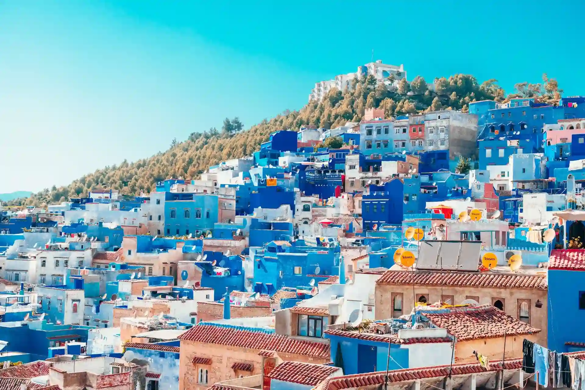 6-day desert tour from Chefchaouen to Marrakech via Merzouga